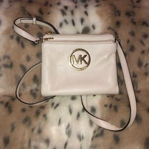 Michael Kors // White and Gold Crossbody